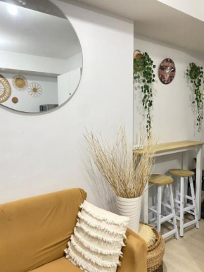Cozy Escape Staycation near SM Bicutan